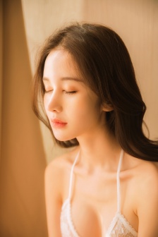 年轻的妻子
